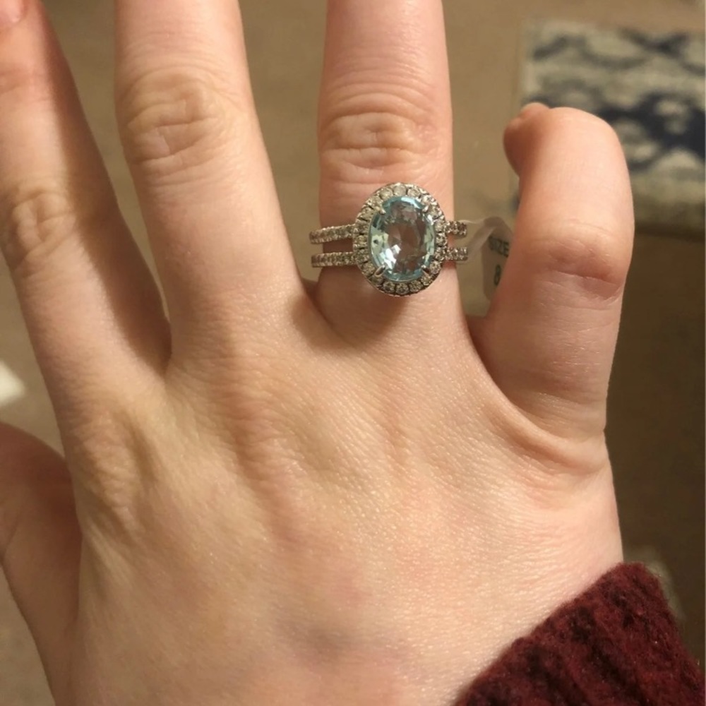 Ring - Picture 3 of 3